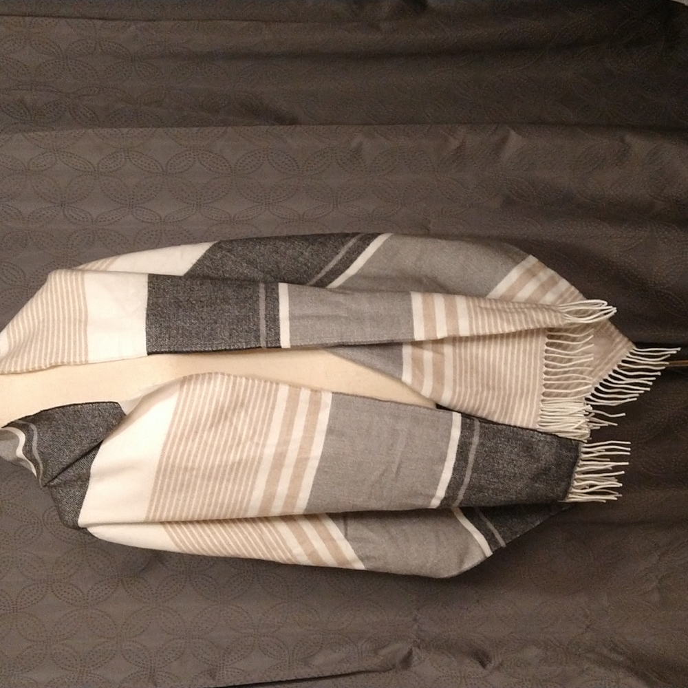 Calvin Klein wrap